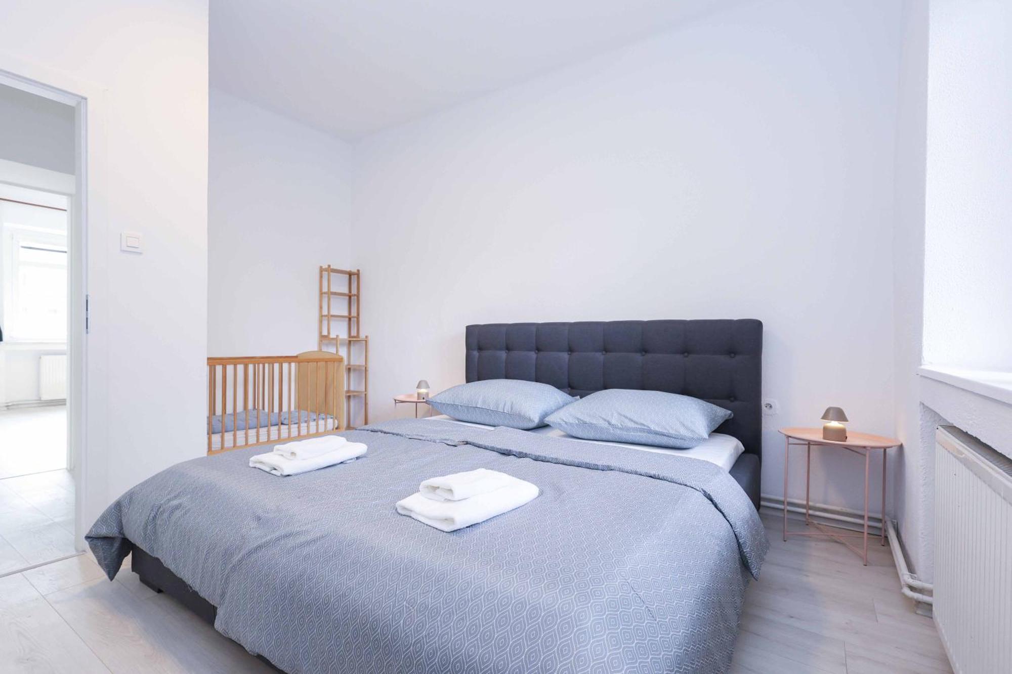 Appartamento Charming Old Town Family Retreat Bratislava